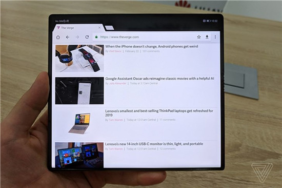 外媒上手華為Mate X折疊屏手機：感覺不到中間有折痕