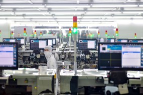 5年復(fù)合增長率36%！這家公司正在改寫全球光學(xué)市場格局